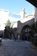 Iglesia vista desde la Placeta de Ramón Amadeu